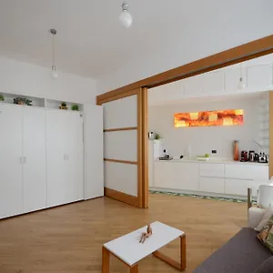 eli-apartment.it-romehotels.com/